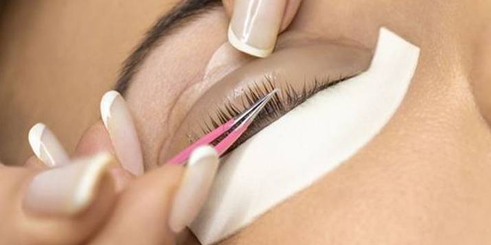 مراقبت از مژه‌ها پس از لیفت مژه با بیگودی